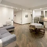 Roominrome Alexander * Rom